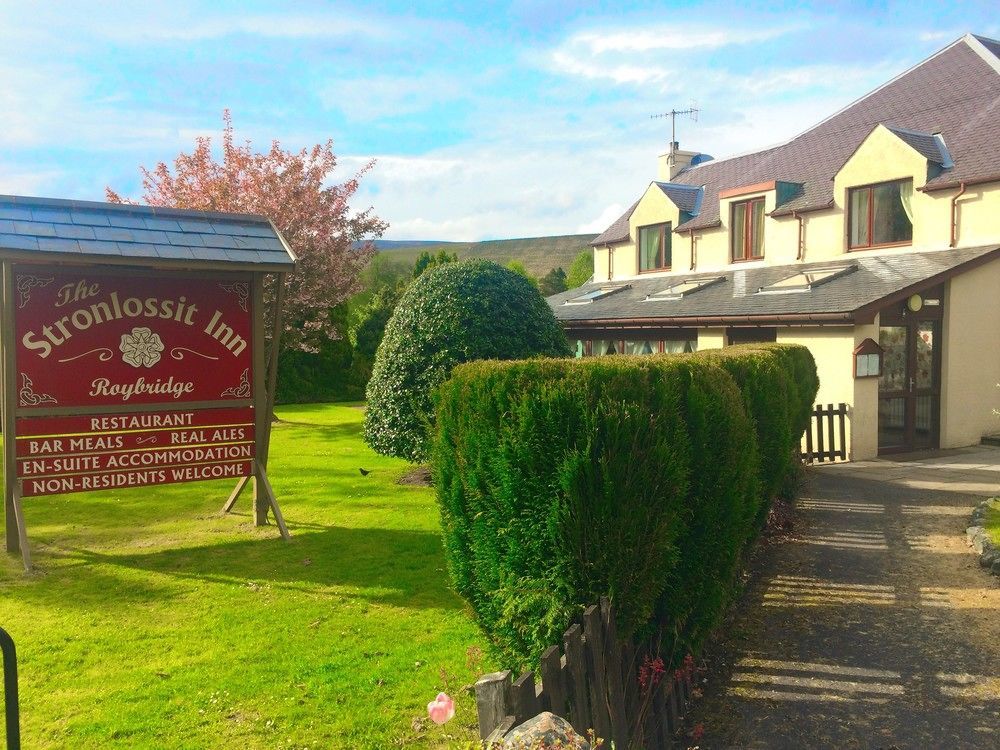 The Stronlossit Inn Fort William Exterior photo