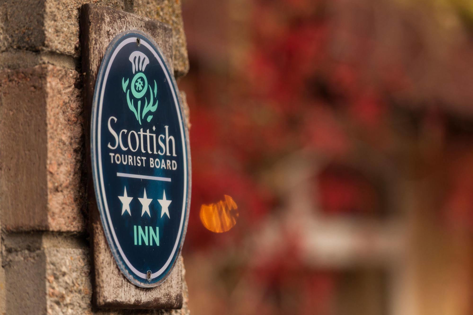 The Stronlossit Inn Fort William Exterior photo